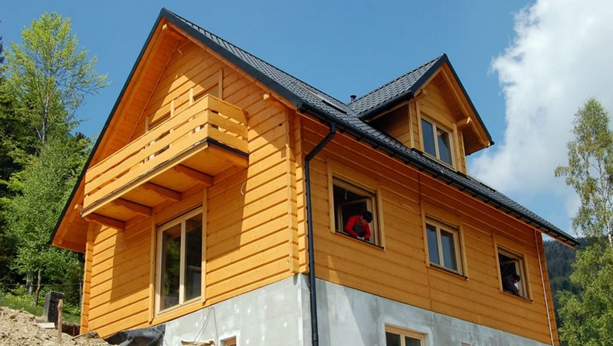 Construction of wooden houses